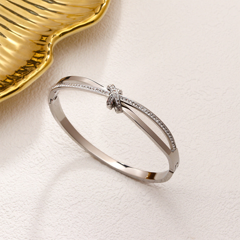 Gold Scarlet Bracelet