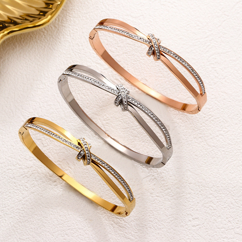 Gold Scarlet Bracelet