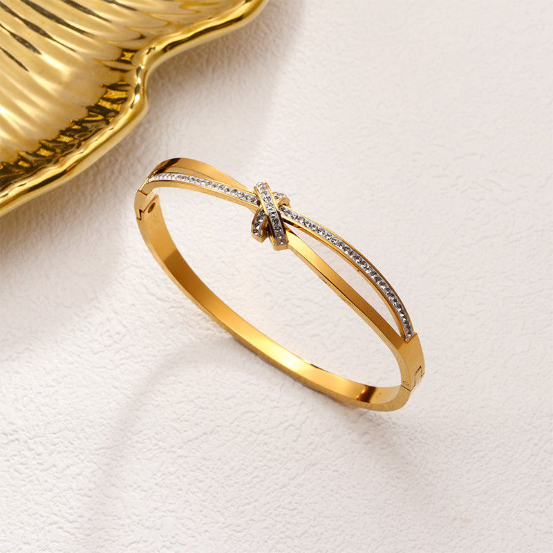 Gold Scarlet Bracelet